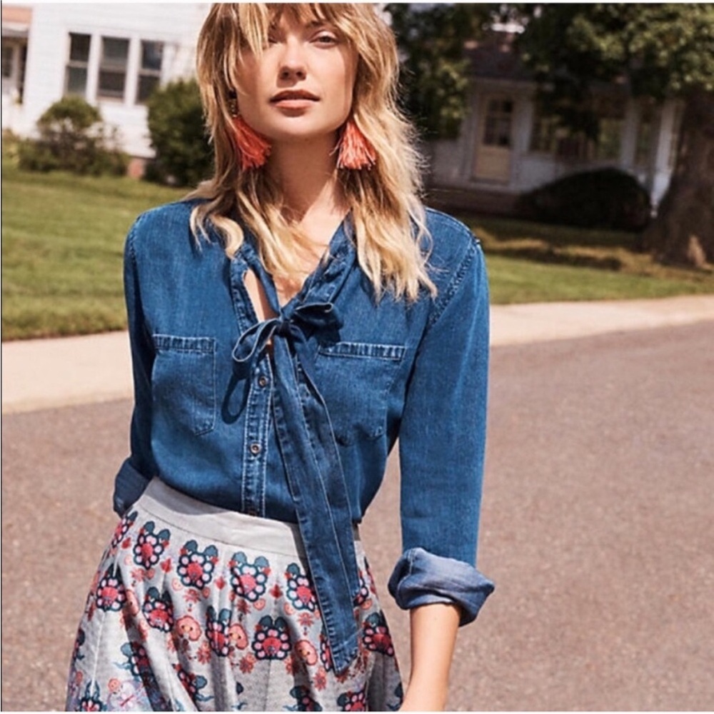 Rails Women's Denim Blue Tie-Front Top